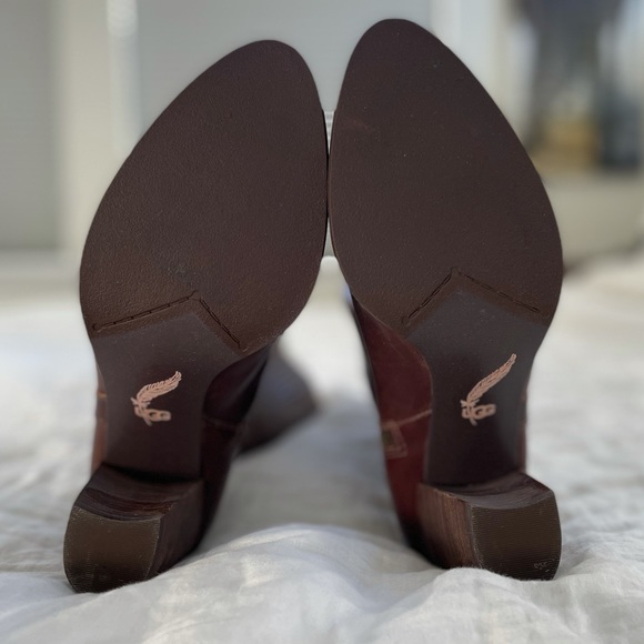 Ugg Neoma Brown Boot NWOT - Picture 6 of 8